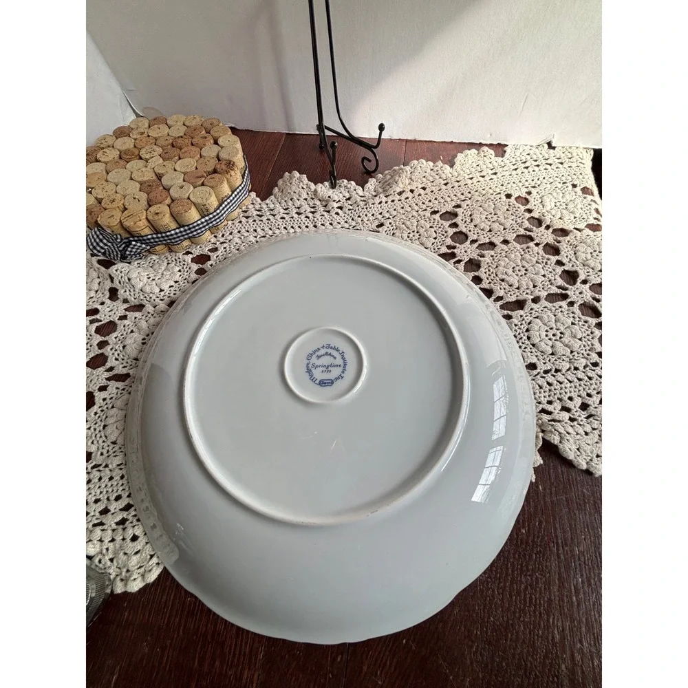 Modern China & Table Institute Springtime 5722 Round Platter 12.25